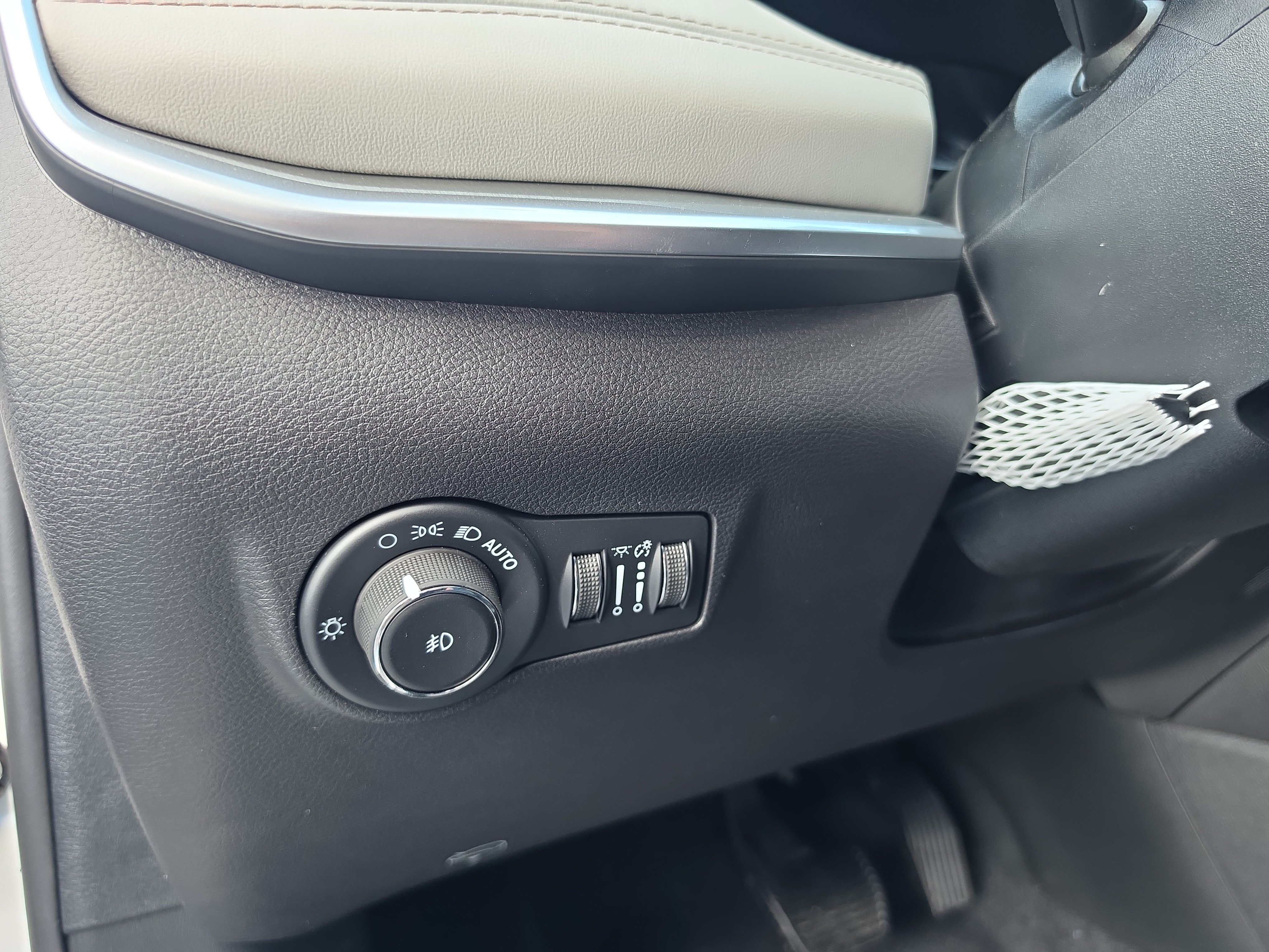 New 2026 Jeep Compass Limited AWD/4WD image 18