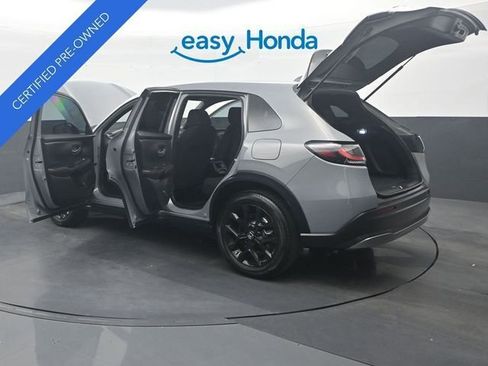 Certified 2025 Honda HR-V Sport image 39
