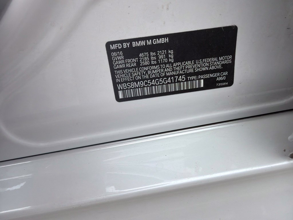 Used 2016 BMW M3 RWD image 3