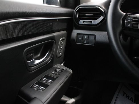 Used 2025 Honda Pilot Elite image 24
