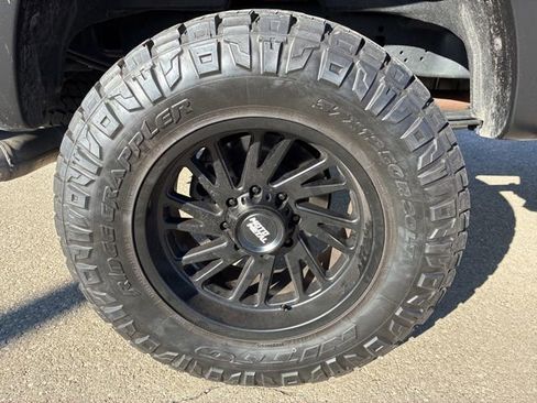 Used 2025 Ford F250 Lariat w/ Lariat Ultimate Package image 18