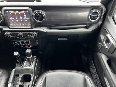 Used 2021 Jeep Wrangler Unlimited Sahara image 34