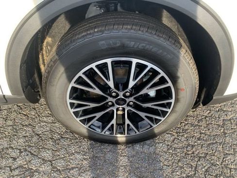 New 2026 Ford Escape Base w/ PHEV Premium Package image 32