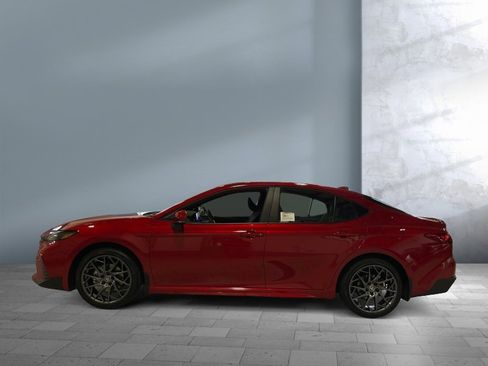 New 2026 Toyota Camry SE image 3