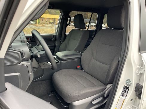 Certified 2025 Toyota Land Cruiser image 19