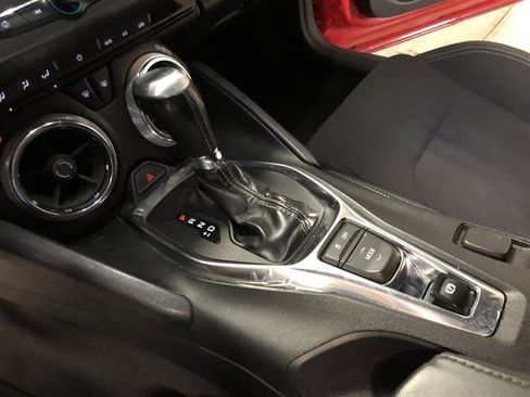 Used 2018 Chevrolet Camaro LT image 12