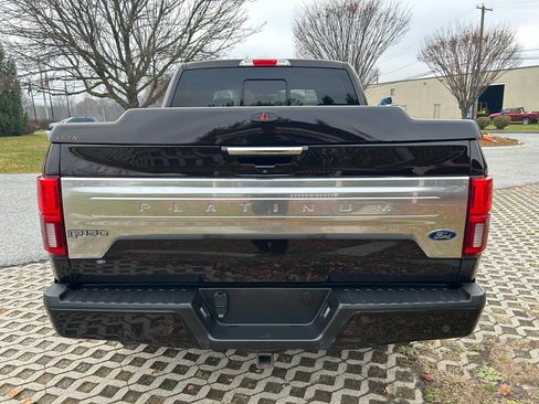 Used 2018 Ford F150 Platinum w/ Equipment Group 701A Luxury image 6