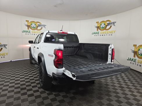 Certified 2024 Chevrolet Colorado Trail Boss w/ Safety Package AWD/4WD image 32