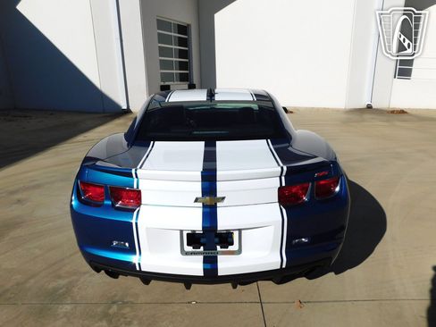 Used 2010 Chevrolet Camaro SS RWD image 23