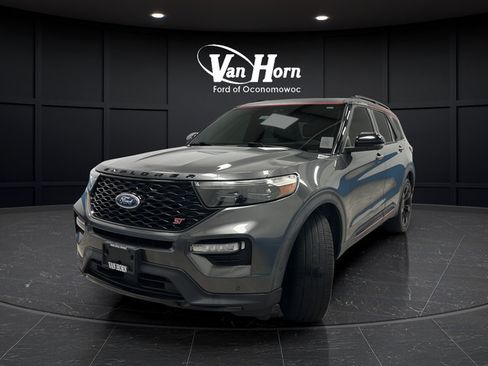 Used 2020 Ford Explorer ST w/ ST Street Pack AWD/4WD image 3
