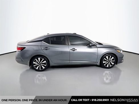 Certified 2021 Nissan Sentra SV w/ SV Premium Package image 4