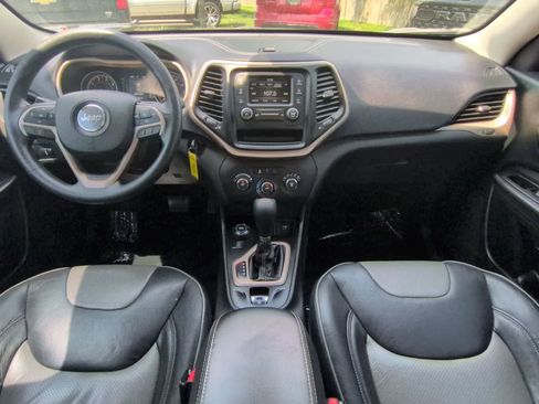 Used 2015 Jeep Cherokee Sport AWD/4WD image 16