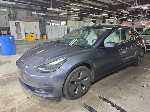 Used 2023 Tesla Model 3 Standard Range RWD image 1