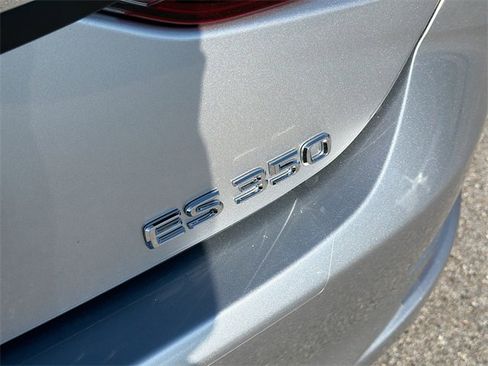 New 2025 Lexus ES 350 w/ Premium Package image 11
