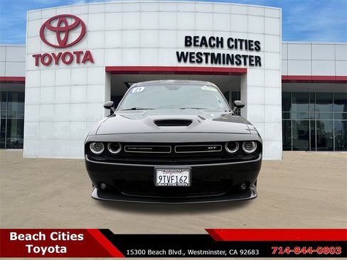 Used 2021 Dodge Challenger GT image 4