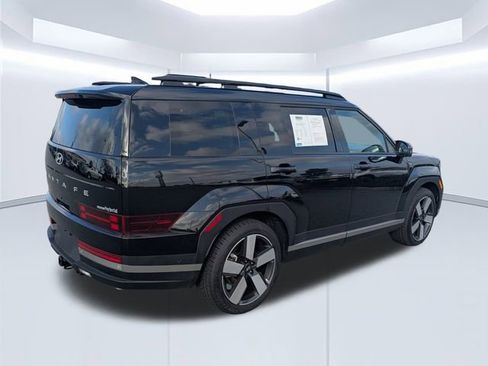 Used 2025 Hyundai Santa Fe Limited image 4
