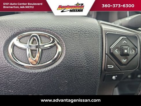Used 2017 Toyota Tacoma TRD Sport w/ Premium & Technology Package AWD/4WD image 12