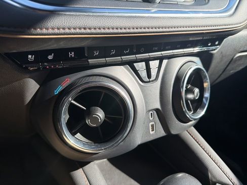 Used 2022 Chevrolet Blazer Premier w/ Enhanced Convenience Package image 33