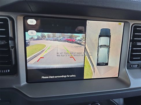 New 2025 Ford Bronco Outer Banks image 13