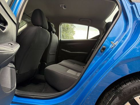 Used 2025 Nissan Sentra SV FWD image 19