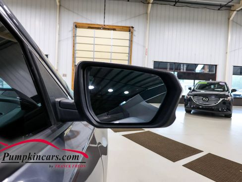 Used 2020 GMC Terrain SLT w/ Preferred Package FWD image 21