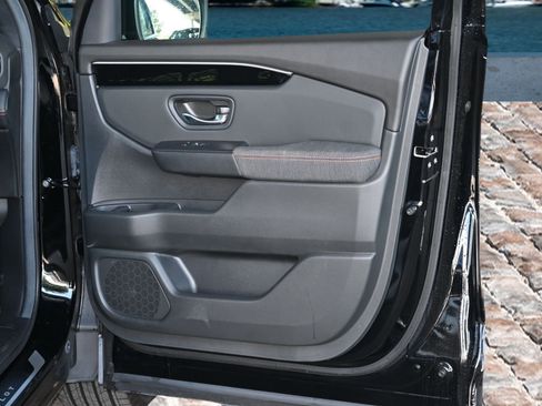 New 2025 Honda Pilot Sport image 12