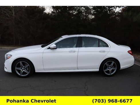 Used 2017 Mercedes-Benz E 300 Sport image 4