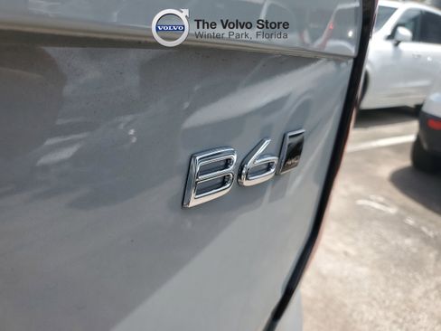 Used 2026 Volvo XC90 B6 Plus w/ Protection Package Premier AWD/4WD image 11
