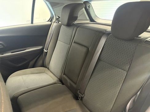 Used 2018 Chevrolet Trax LS image 9