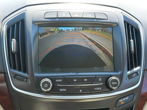 Used 2014 Buick Regal Premium image 17