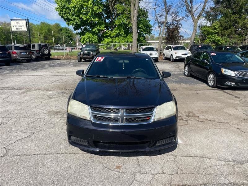 Used 2012 Dodge Avenger SE FWD image 2