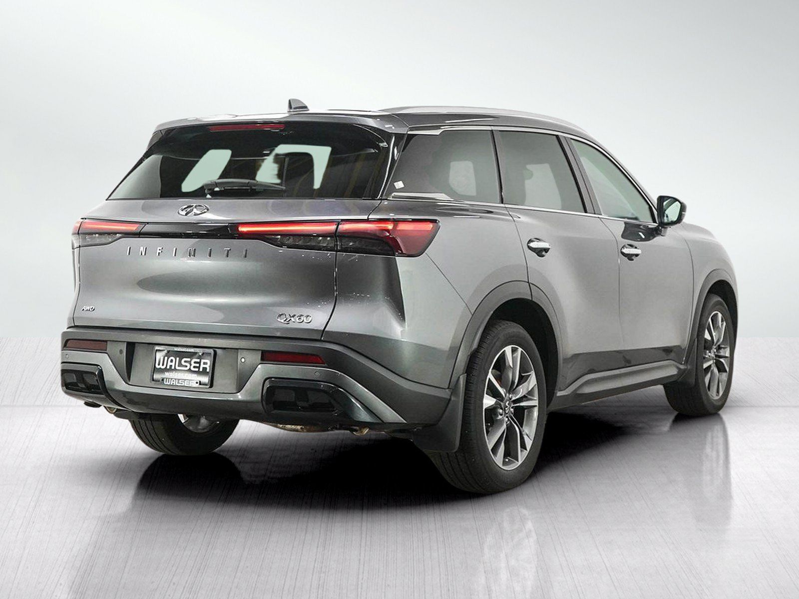Used 2025 INFINITI QX60 Luxe AWD/4WD image 5