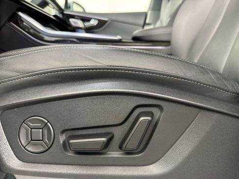 Used 2025 Audi Q7 3.0T Premium Plus image 21