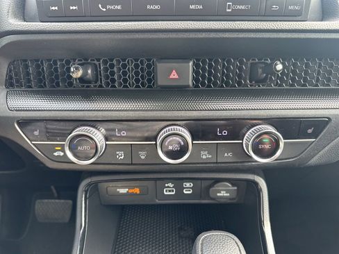 Used 2025 Honda CR-V EX image 25