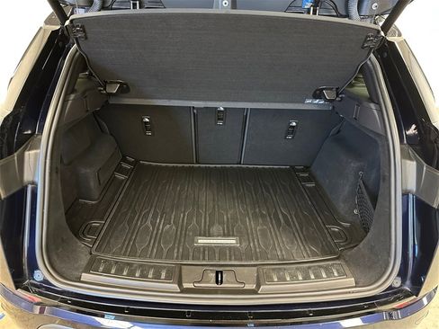 Used 2023 Land Rover Range Rover Evoque R-Dynamic SE image 17