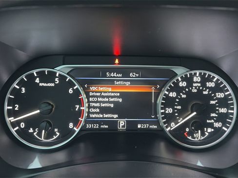 Certified 2023 Nissan Sentra SR w/ SR Premium Package image 18