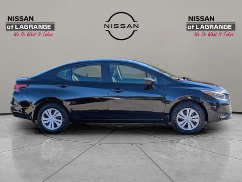New 2025 Nissan Versa S w/ Trunk Package FWD image 4