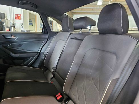 Used 2025 Volkswagen Jetta Sport image 17