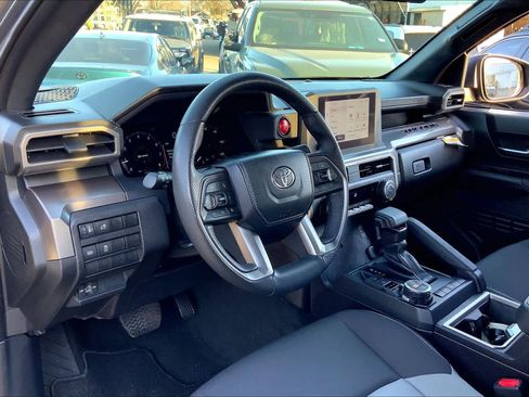 Used 2024 Toyota Tacoma TRD Off-Road image 16