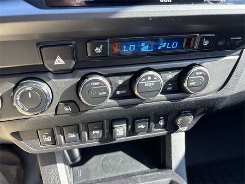 Used 2022 Toyota Tacoma TRD Sport w/ TRD Premium Sport Package image 20