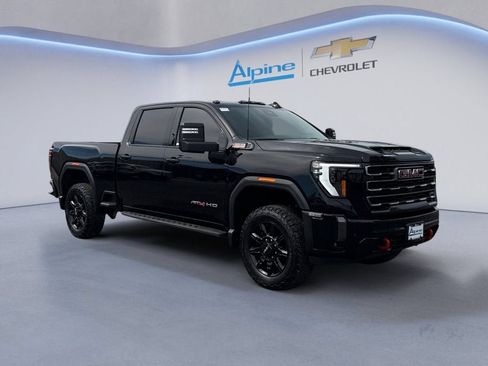 Used 2024 GMC Sierra 2500 AT4 w/ AT4 Premium Plus Package AWD/4WD image 7
