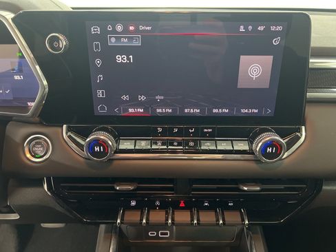 Used 2024 GMC Canyon Elevation w/ Convenience Package image 12