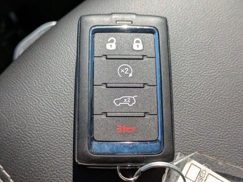 New 2025 Jeep Grand Cherokee Limited w/ Black Appearance Package image 26