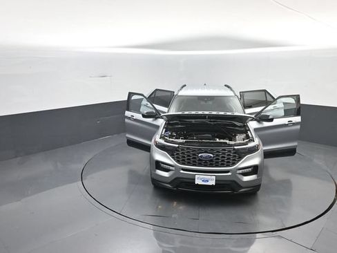 Certified 2023 Ford Explorer ST-Line w/ Class IV Trailer Tow Package RWD image 27