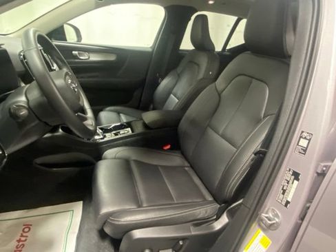 Used 2026 Volvo XC40 B5 Plus AWD/4WD image 11
