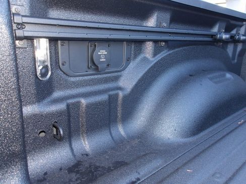 New 2026 RAM 1500 4x4 Crew Cab image 9