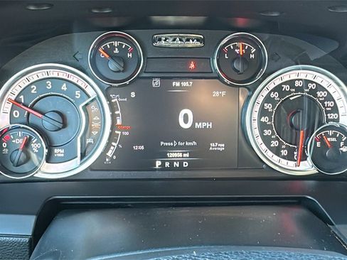 Used 2018 RAM 2500 Laramie w/ Convenience Group image 20