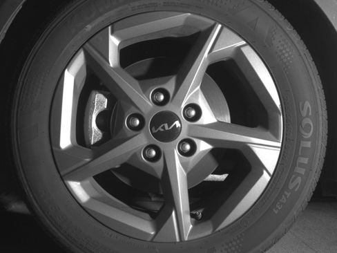 Used 2025 Kia K4 LXS image 12