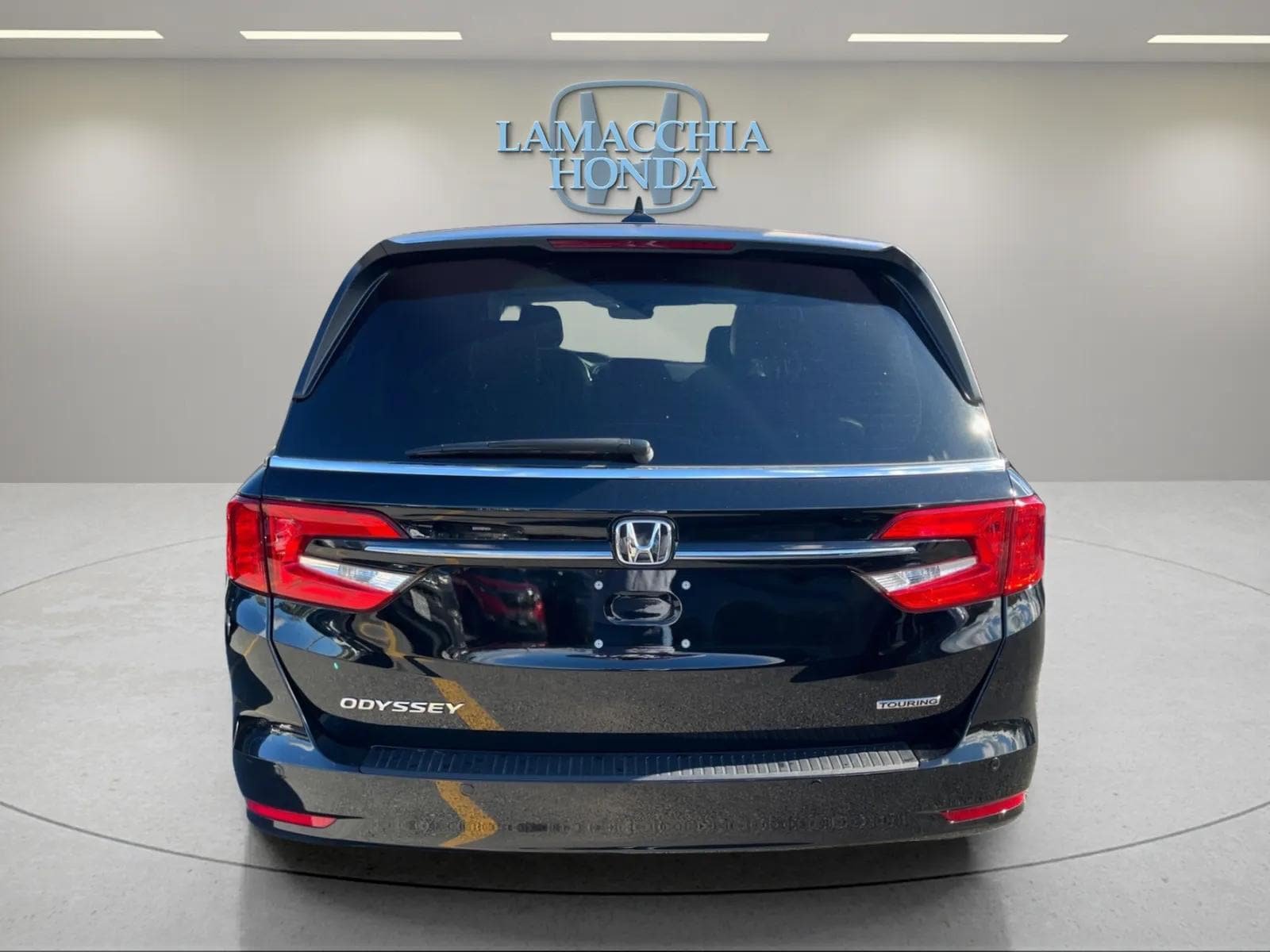 Used 2024 Honda Odyssey Touring image 4