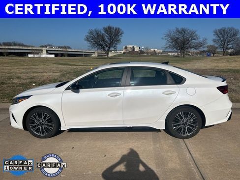 Used 2024 Kia Forte GT-Line w/ GT-Line Premium Package image 6